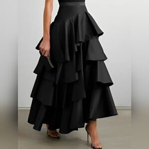 NWT Elegant Black Tiered Skirt